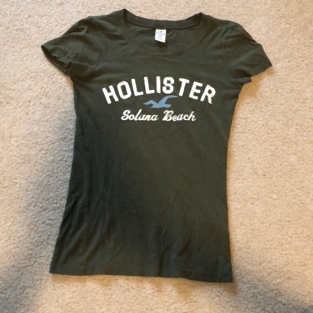green Hollister t-shirt